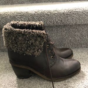 brown boots